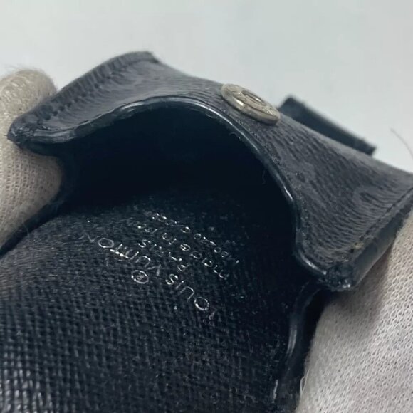 LOUIS VUITTON M80220 MonogramEclipse Lanyard Airpods Earphone case with strap - Picture 4 of 11